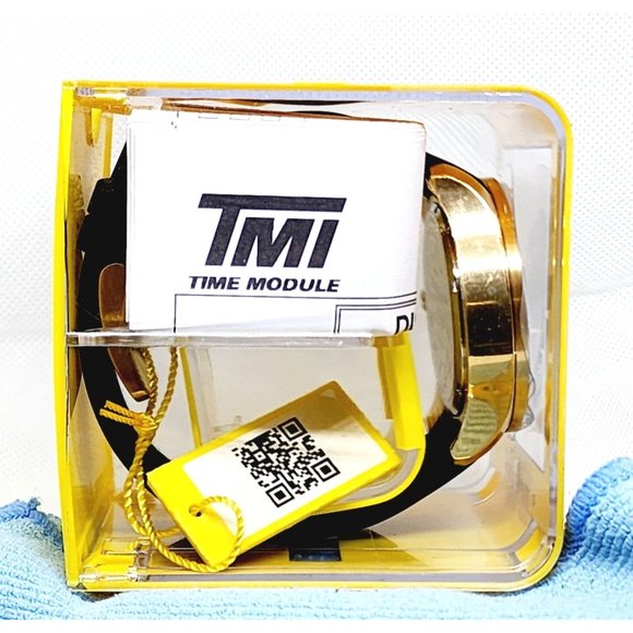 Invicta Pro Diver Men 50mm Stainless Steel Gold Black Chronograph Quartz Watch - Picture 14 of 16